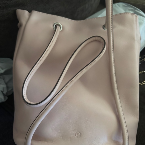 Purse - Picture 2 of 3